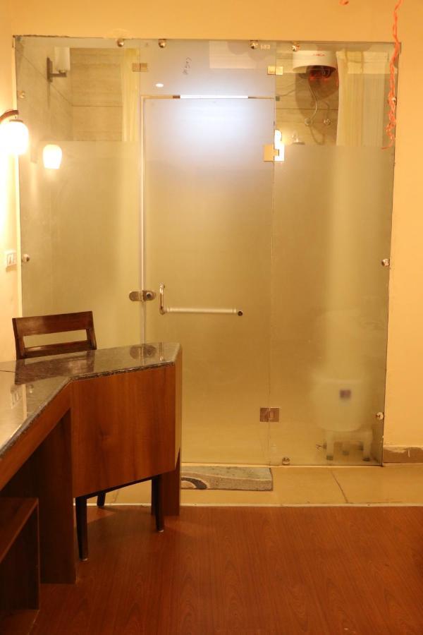 Hotel Pushap Palace Patiāla Dış mekan fotoğraf