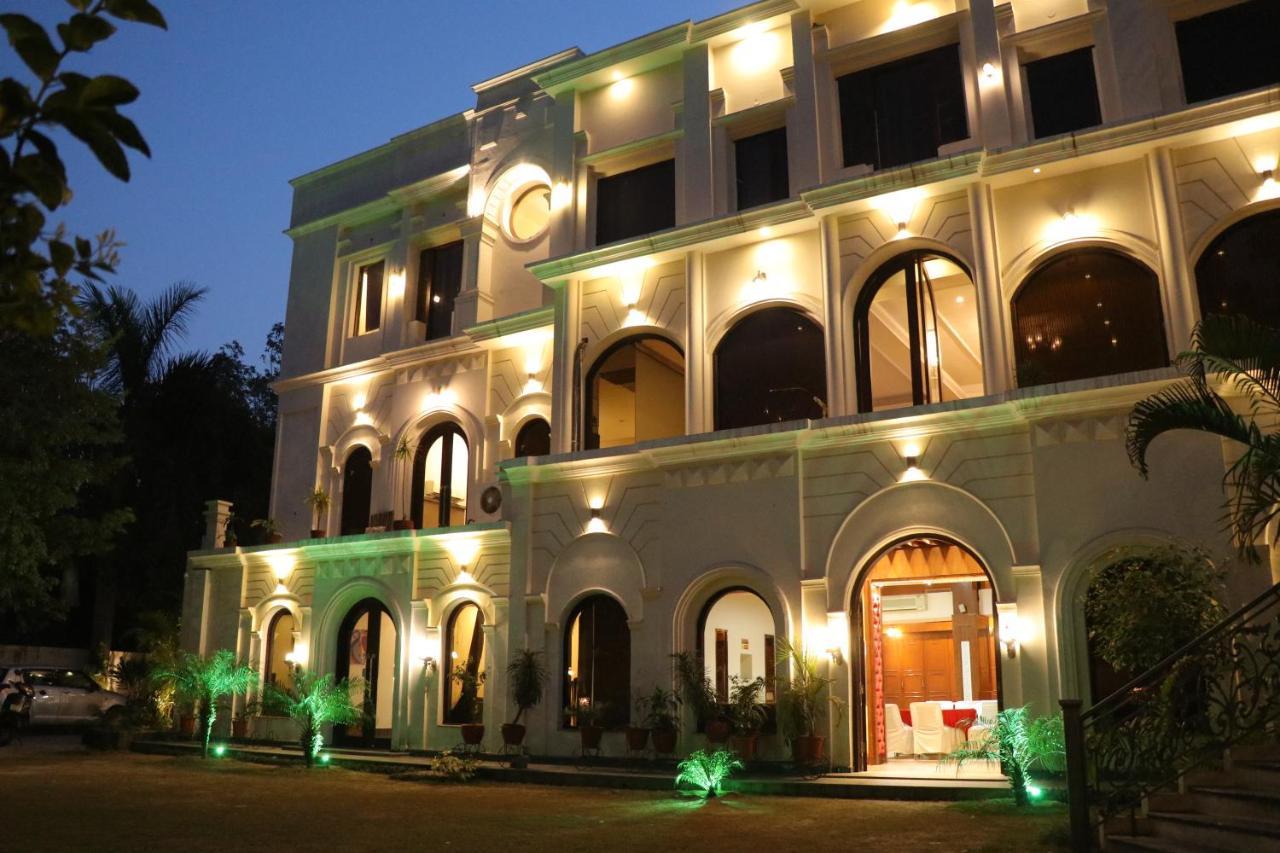 Hotel Pushap Palace Patiāla Dış mekan fotoğraf
